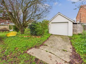 Garage- click for photo gallery